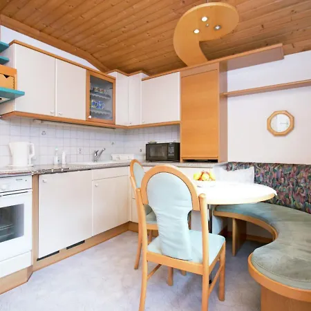 Chalet In Salzburg With Garden